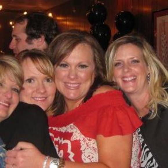 Meet your Posher, Rachel - Picture 1 of 1